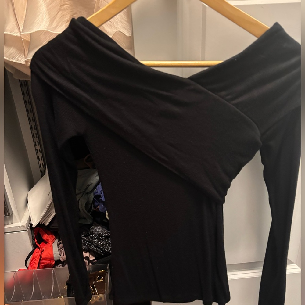 Babaton Black Garment